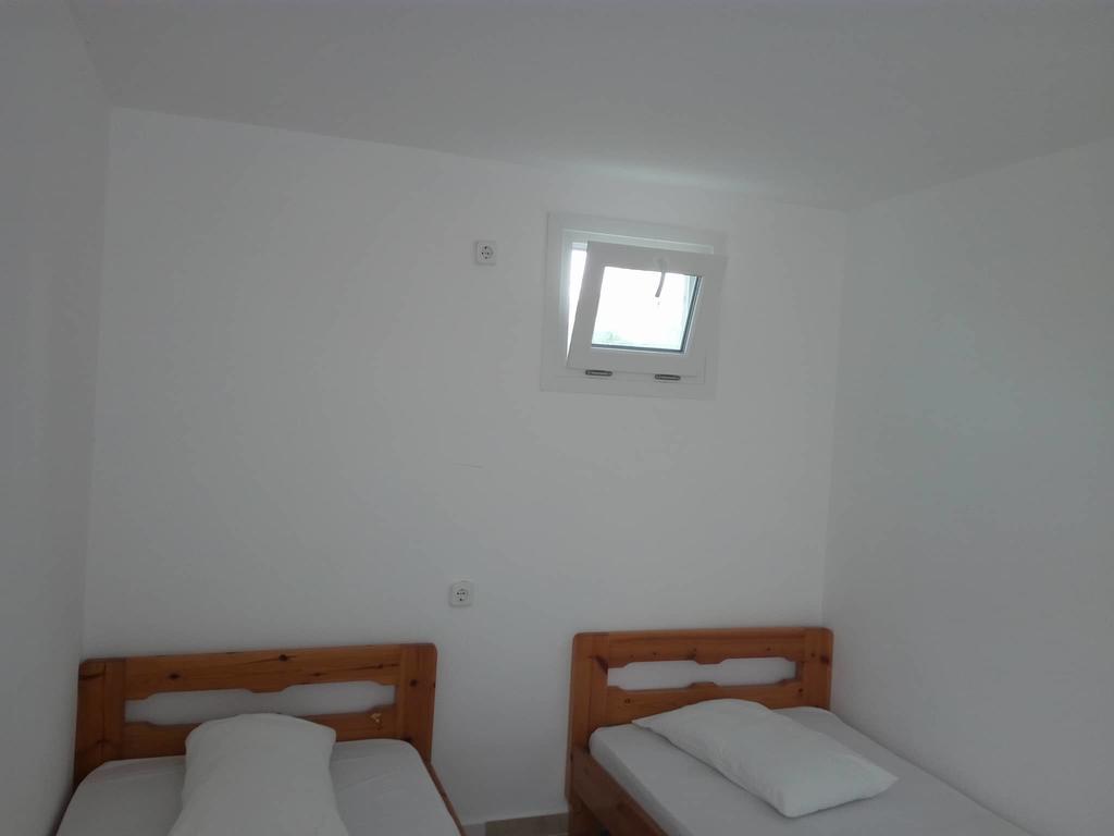 San Efrem Aparthotel Περίσσα Δωμάτιο φωτογραφία